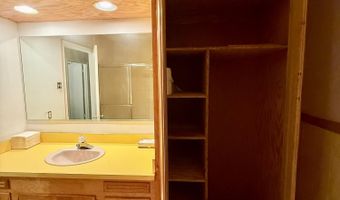 1474 Mandella Rd, Bonneau, SC 29431