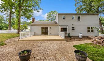 14 Colonial Ct, Cheshire, CT 06410
