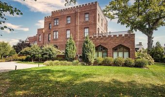 78 Rhode Island Ave 6, Newport, RI 02840