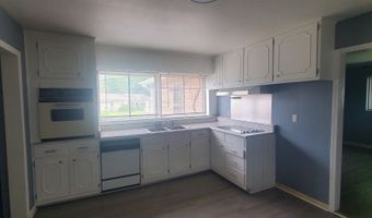 1305 S Madison St, Athens, AL 35611