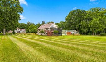 3235 Lakeview Dr, Allegan, MI 49010