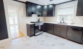 295 French St, Bangor, ME 04401