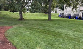 943 Fox Hollow Drive. Dr, Hudson, NH 03051