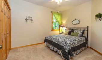 1728 Golden Dr SW, Alexandria, MN 56308