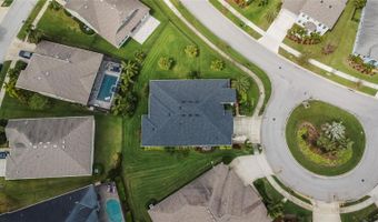 6927 CRESTPOINT Dr, Apollo Beach, FL 33572