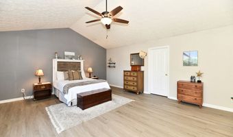 1174 Red Dunes Run, Avon, IN 46123