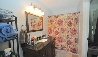 124 Palm St, Bangor, ME 04401