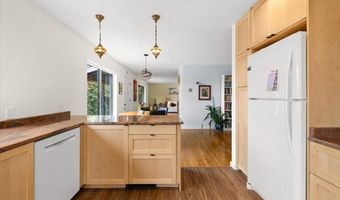 1840 Crestview Dr, Ashland, OR 97520