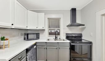 317 High St, Augusta, KS 67010