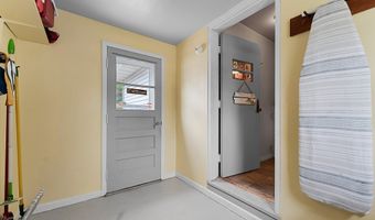 120 Vernon St, Algoma, WI 54201