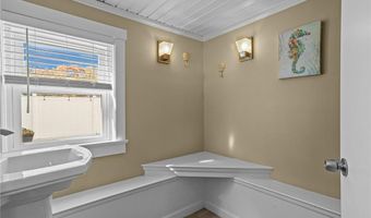 12 Dulles St, Cumberland, RI 02864