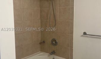 19501 W Country Club Dr 611, Aventura, FL 33180