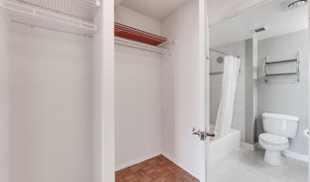 7111 WOODMONT Ave 608, Bethesda, MD 20815