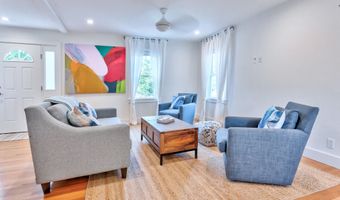 82 Thimble Island Rd, Branford, CT 06405