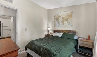 107 S Van Wyck Ave, Cascade, ID 83611