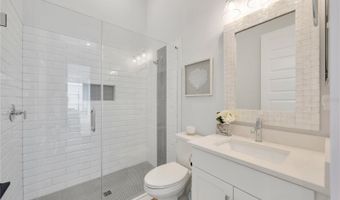 615 R MIRABAY Blvd, Apollo Beach, FL 33572