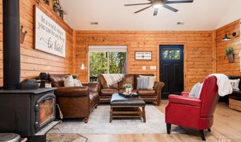 10390 Gamann Dr, Cascade, ID 83611