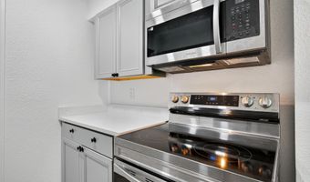 710 CAVALLA Rd, Atlantic Beach, FL 32233