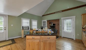 239 Wentworth Rd, Brookfield, NH 03872