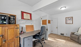 1107 E 20TH St, Cheyenne, WY 82001