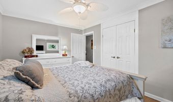 36 BEAVER Dr, Barrington, NJ 08007
