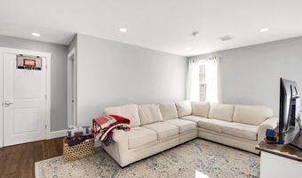 19 Woodhill Hooksett Rd, Bow, NH 03304