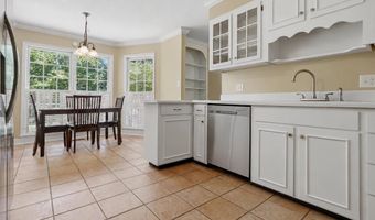 2520 E Alberson Dr, Albany, GA 31721