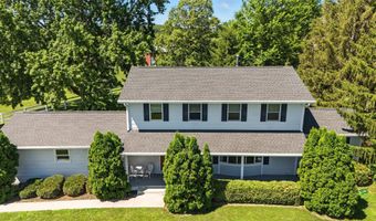 1404 Nile Kinnick Dr S, Adel, IA 50003
