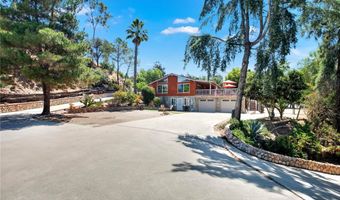 1026 Arnold Way, Alpine, CA 91901