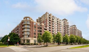 3650 S GLEBE Rd 450, Arlington, VA 22202