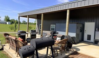 819 N MAPLE St, Adamsville, TN 38310