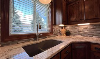 1130 Indian Hills Rd, Brookings, SD 57006