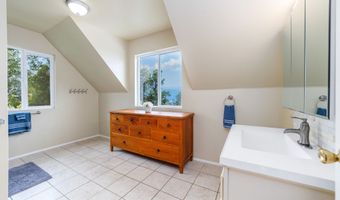 87-3476 MAMALAHOA Hwy, Captain Cook, HI 96704