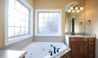 4003 Banbury Dr, Bentonville, AR 72713