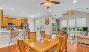 40 BUNKER HILL Dr, Allentown, NJ 08501
