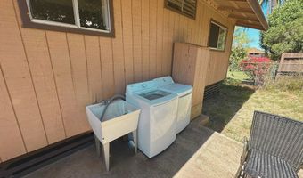 390 Auhana Rd B, Kihei, HI 96753