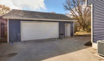 102 11th St SE, Altoona, IA 50009