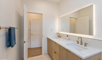 733 Parkway Ave, Indianapolis, IN 46203