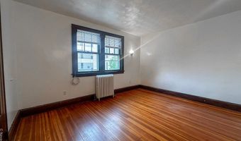 26 Stoehrs Pl, Bridgeport, CT 06606
