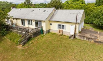 24324 ADAMS HILL Dr, Accomac, VA 23301