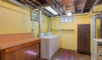 49 Hill St, Barre, VT 05641