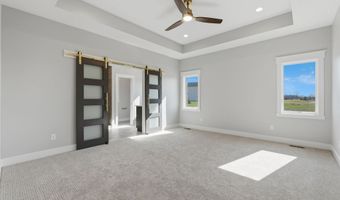 2046 Links Ln, Auburn, IN 46706