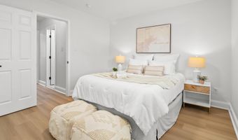 38 HERITAGE Ct, Annapolis, MD 21401