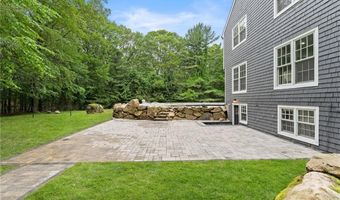 1575 MIDDLE Rd, East Greenwich, RI 02818