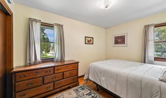 300 S Oak St, Anamosa, IA 52205