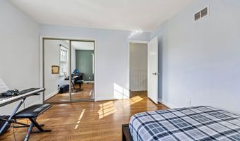 5001 W CEDAR Ln, Bethesda, MD 20814