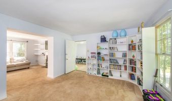2 Higgins Dr, Alloway, NJ 07462