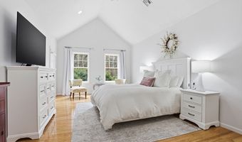 16 Chestnut St, Acton, MA 01720