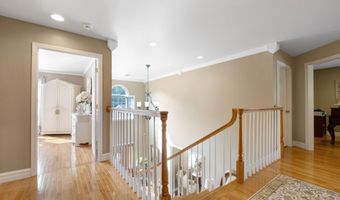 10 Windy Brook Ln, Banner, KY 41603