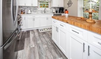 129 Dumbarton Hill Ct, Aberdeen, NJ 07747